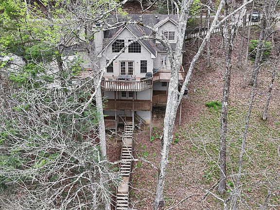 3rd image of 1264 Lake Rd