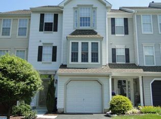 1114 Oakland Ct, Newark, DE 19711