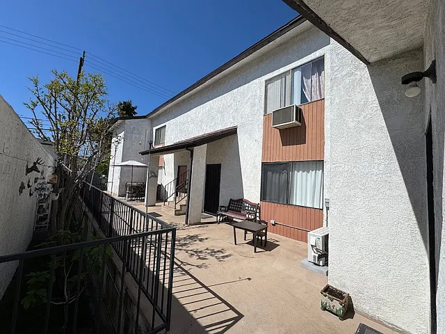 1 bed, $2,050 — Photo 3