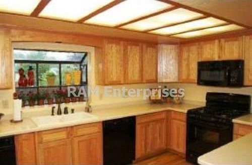 4th image of 207 N Mount Vernon Ave