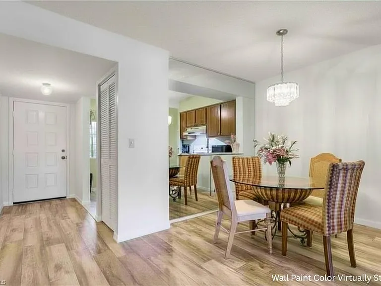 1025 Foxfire Ln #110 — Photo 4