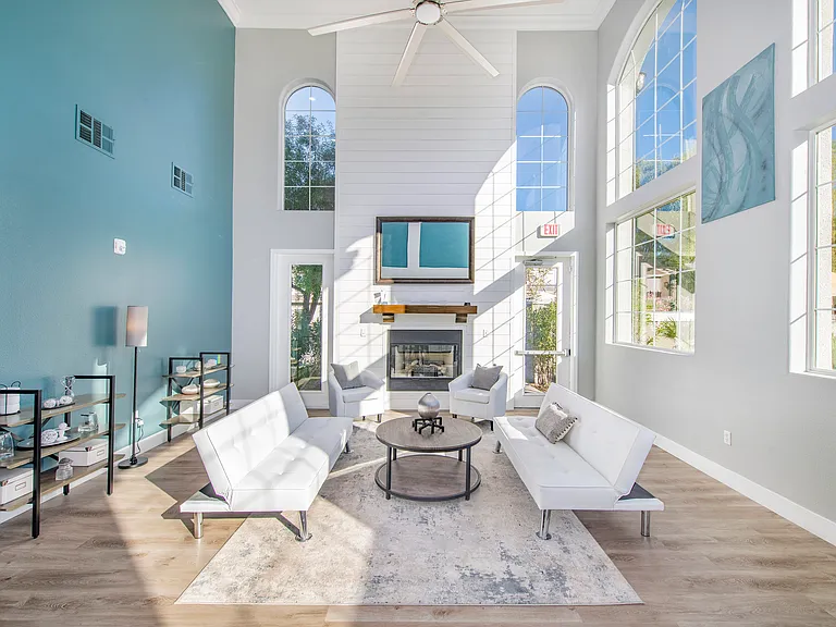 MAA Palm Vista — Photo 15