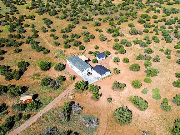 2nd image of 2447 Zaidee Rd