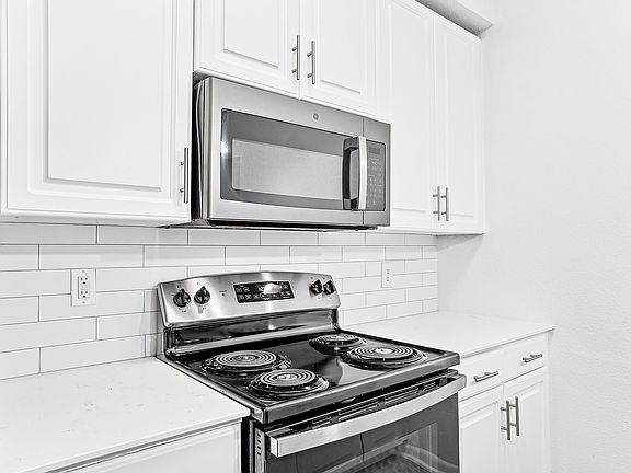 Unit 1207 B3 2BED 2 BATH 936 SQFT 5