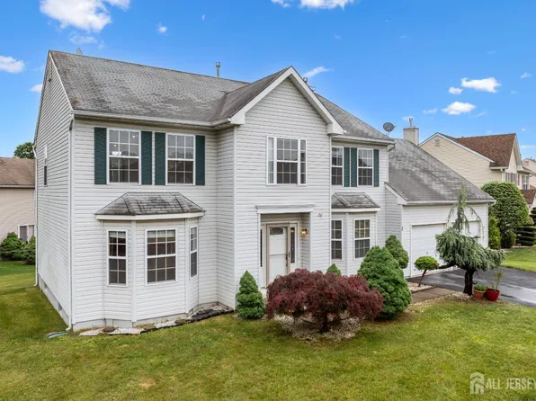 96 Lark Dr, South River, NJ 08882