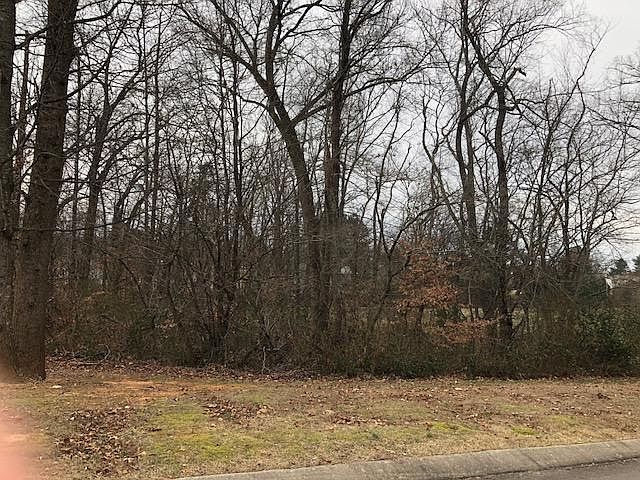 1st image of Davis Acres Dr