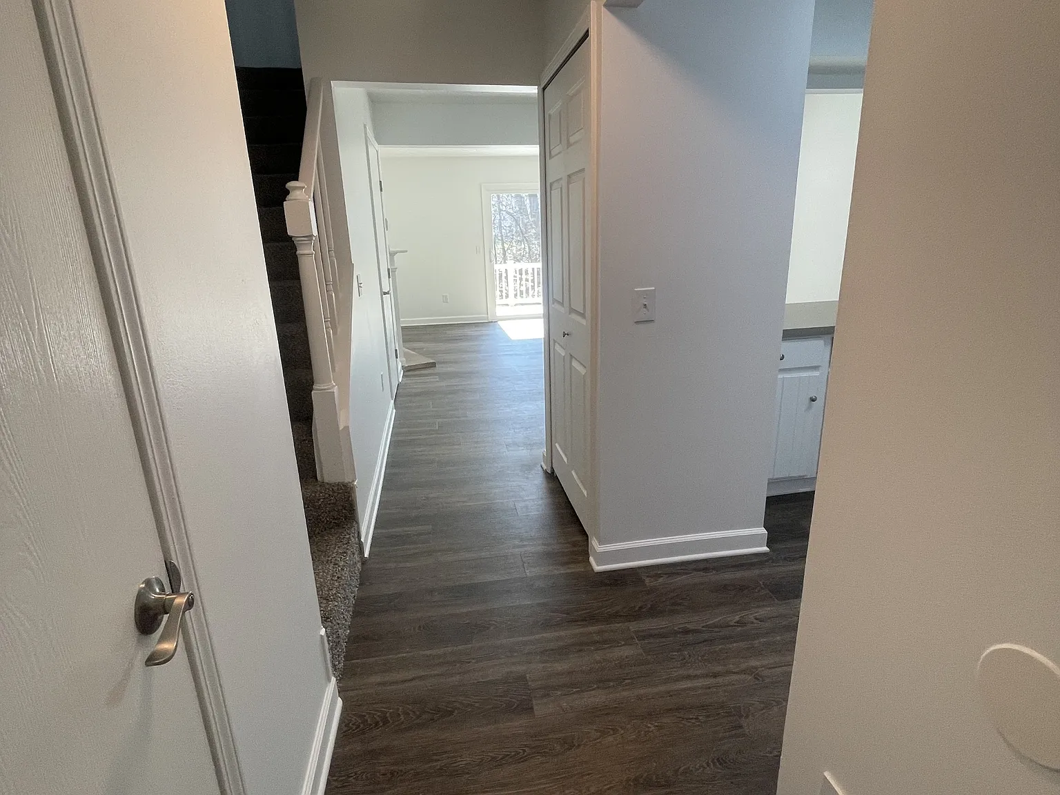 2158 Regency Dr — Photo 4