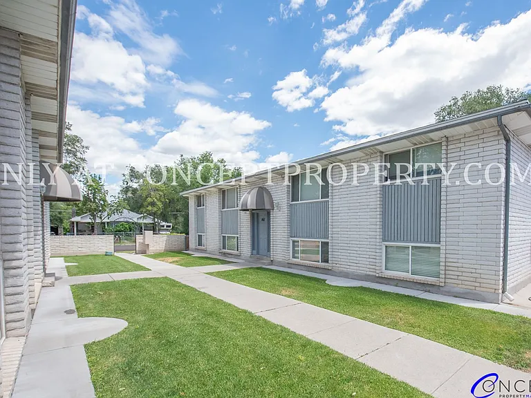 466 E Woodland Ave — Photo 40