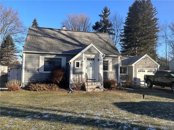 218 Shaver Ave, North Syracuse, NY 13212