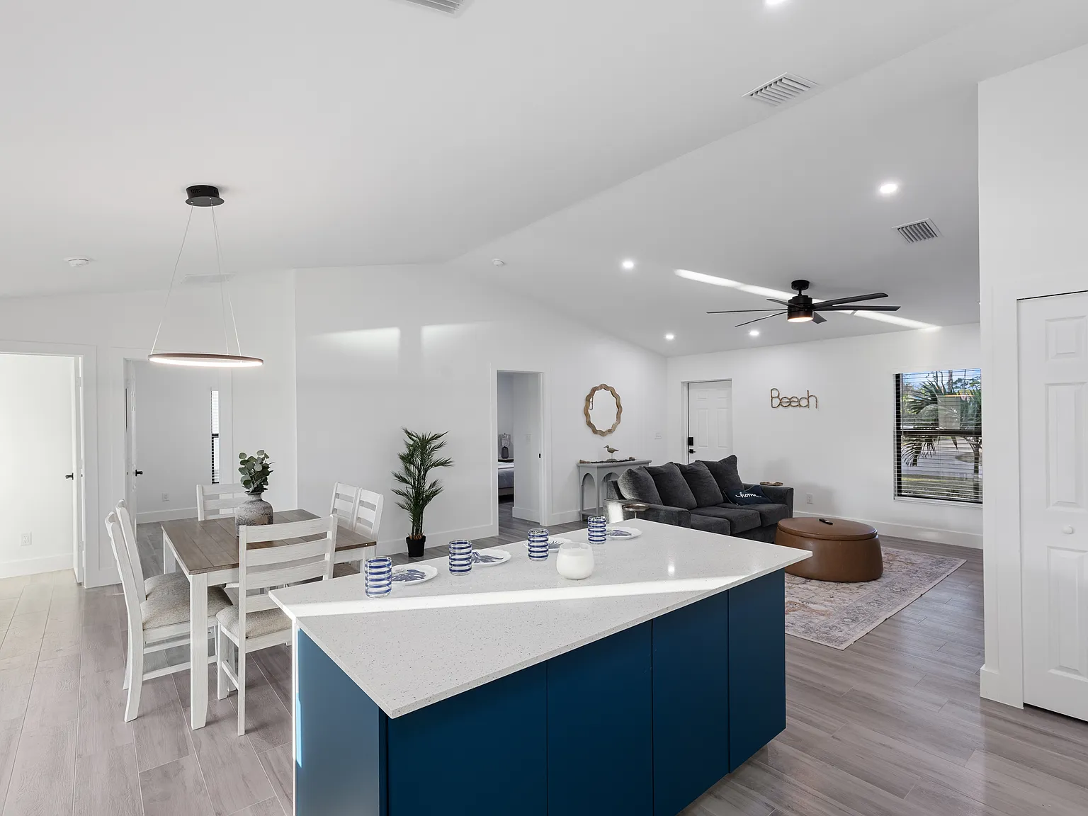4 bed, 1657 sqft, $2,400 — Photo 3