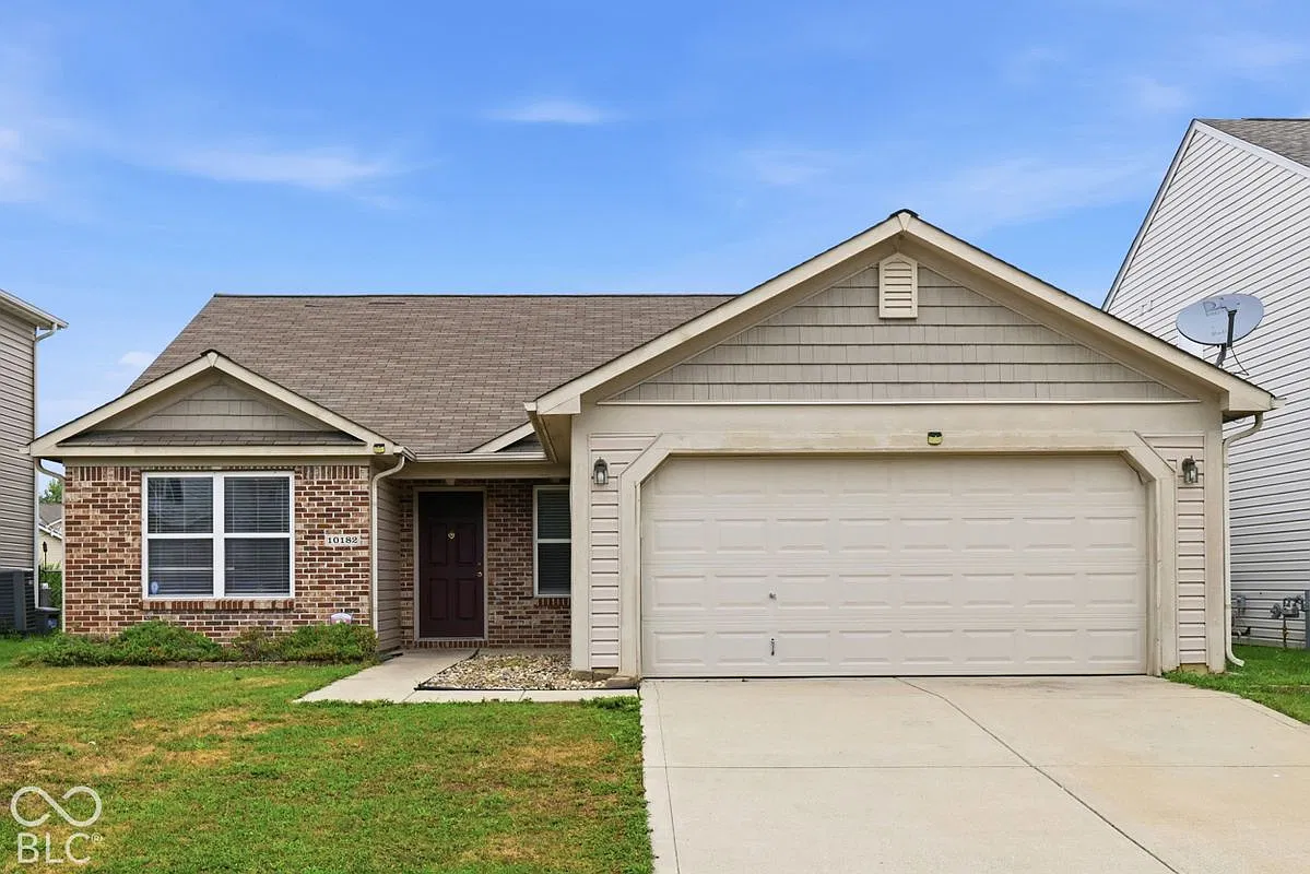 3 bed, 2.0 bath, 1506 sqft, $2,100 — Photo 1
