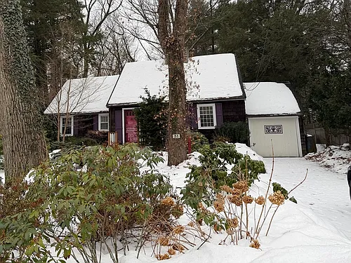 31 Fells Rd Photo 1