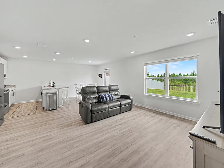 6465 Slabinski Ln — Photo 14