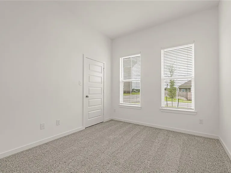 1933 Sebright Dr — Photo 12