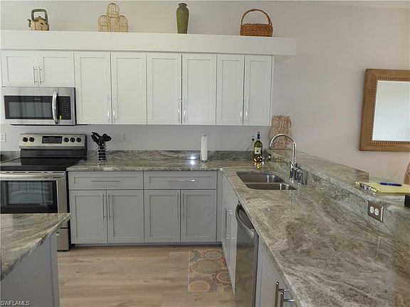 2nd image of 7505 Stoneybrook Dr APT 731
