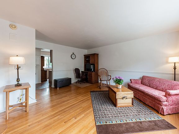 2nd image of 614 S Milwaukee Ave APT F