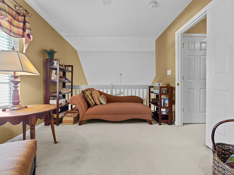 17 Saddleberry Way — Photo 17
