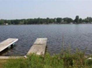 90 W Olcott Lk, Jackson, MI 49201