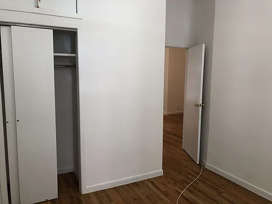 Rented by GreenVill Real Estate LLC | media 29