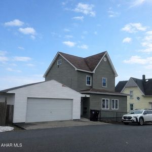 1506 N 8th Ave, Altoona, PA, 16601