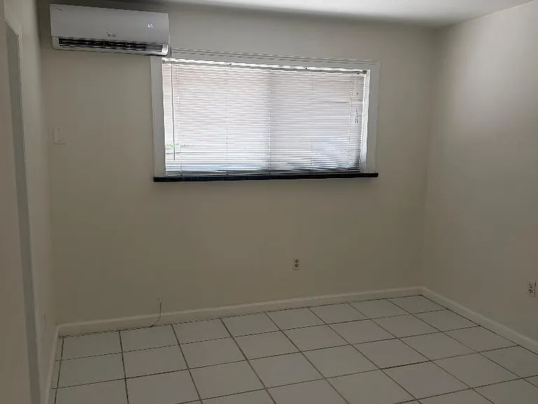 6310 SW 79th St — Photo 5