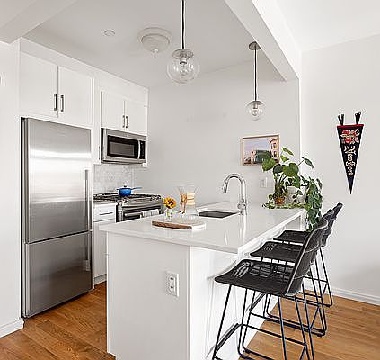 3rd image of 364 Lafayette Ave #3A