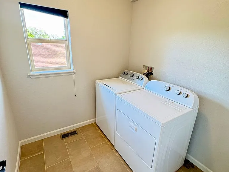 3489 Ash St — Photo 30
