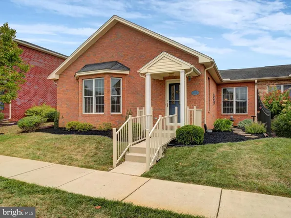 618 Trafalgar Dr, Hagerstown, MD 21742