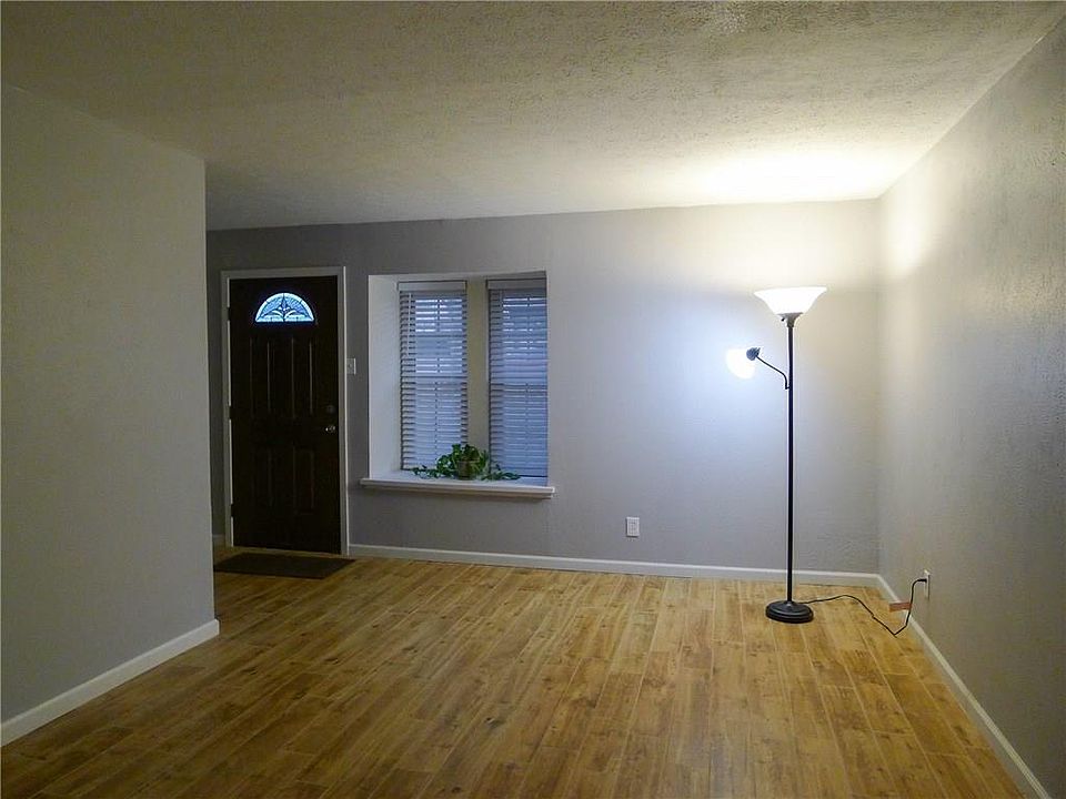 1st image of 7617 Woodthrush Dr #16