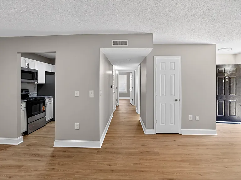 Alex Place Apartments — Photo 12
