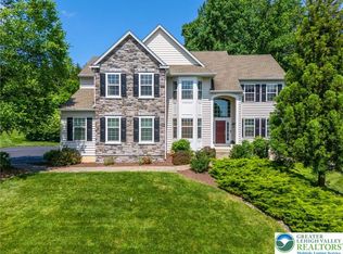 7451 Mount Vernon Dr, Zionsville, PA 18092