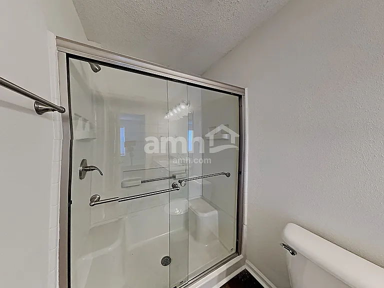 10890 Clear Spring Dr — Photo 13