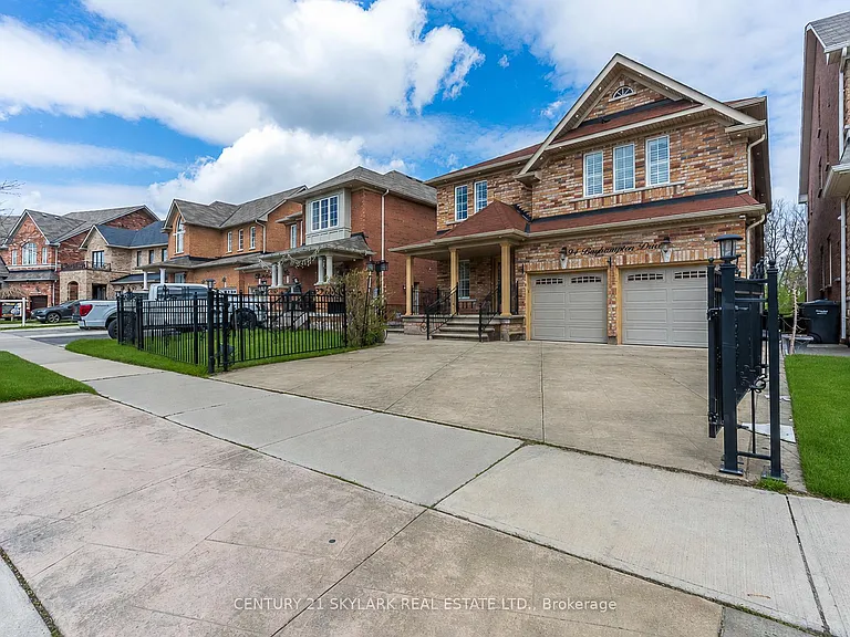 94 Bayhampton Dr #UPSTAIRS — Photo 3
