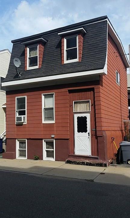 2nd image of 43 Brighton St