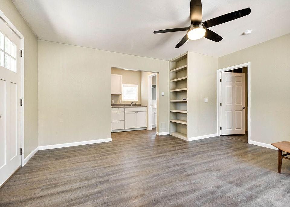 Living Room & Kitchen