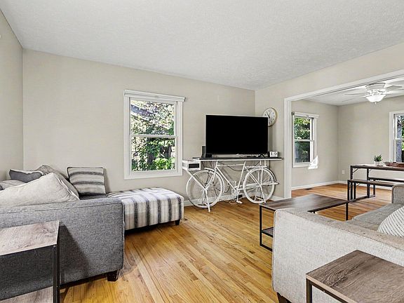 4th image of 2741 Cloyster Ct