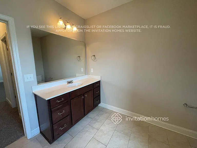 828 Richardson Way — Photo 12