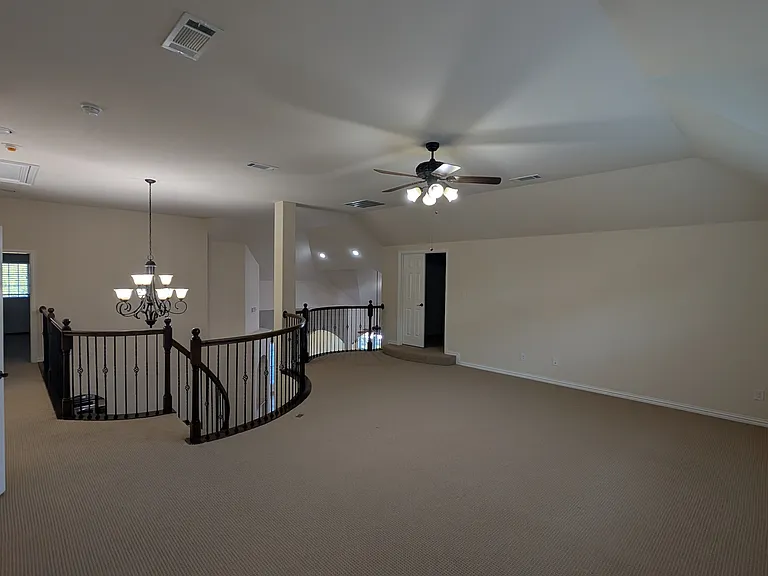 12461 Bridgeport Dr — Photo 35