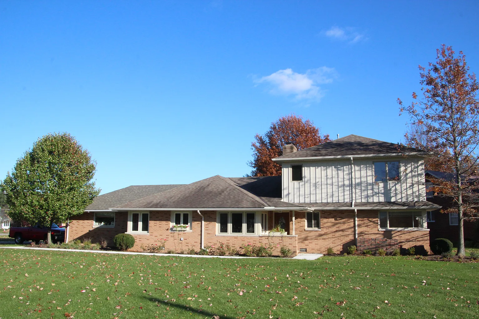 20845 Parkcliff Dr photo 1