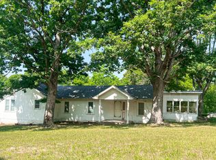 3045 Bado Rd, Cabool, MO 65689