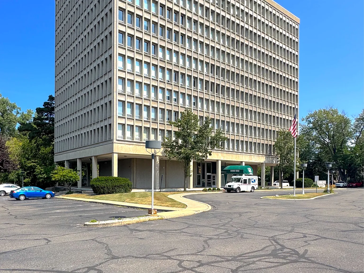 2 bed, 1069 sqft, $1,500 — Photo 1