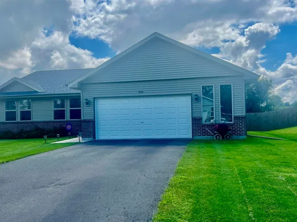 816 Acadia St, Roscoe, IL 61073
