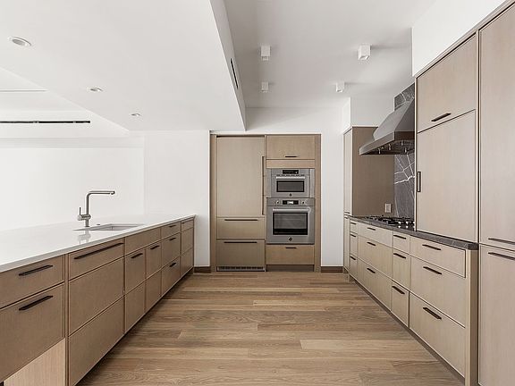 3rd image of 88 Lexington Ave APT 206