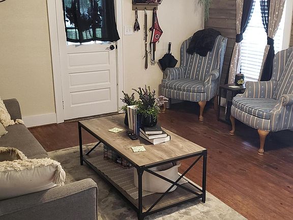 4th image of 4106 Skyland Dr