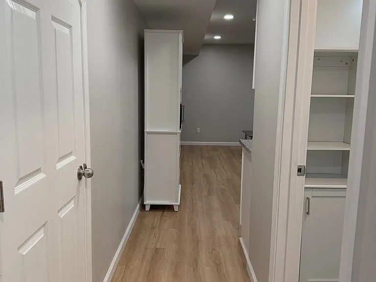 261 Berkeley Trce #2 — Photo 8