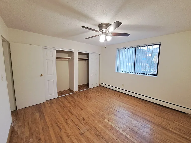 214 Place Apartments — Photo 17
