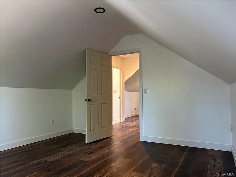 346 Meadow Ave — Photo 17