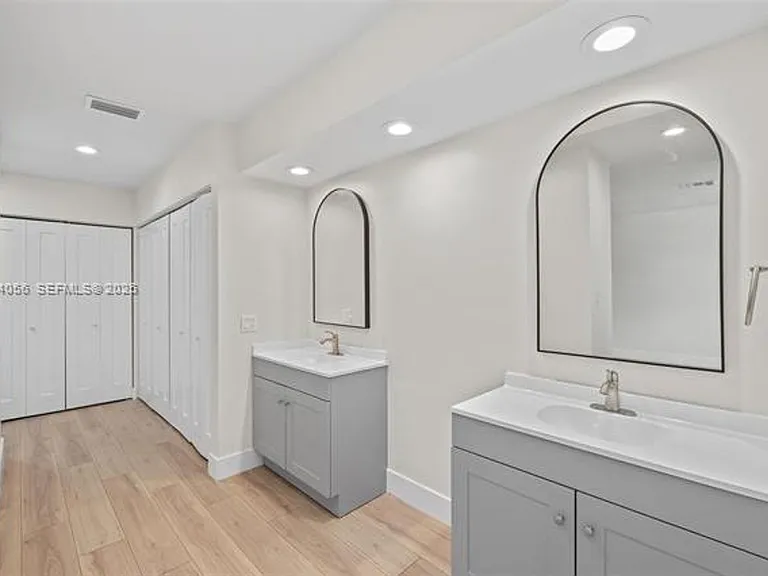 9547 SW 146th Pl — Photo 24