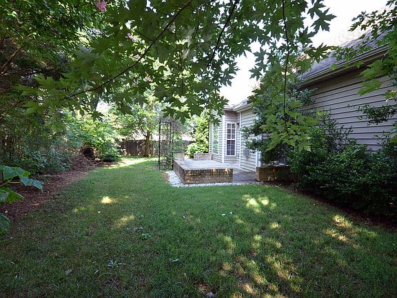 5th image of 7508 Cherry Blossom Ln