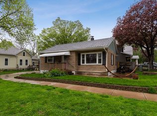 1317 2nd St SW, Cedar Rapids, IA 52404